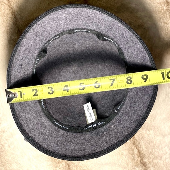 Calvin Klein Wool Classic Hat in Gray embellished  bow logotype in silver - Picture 7 of 10